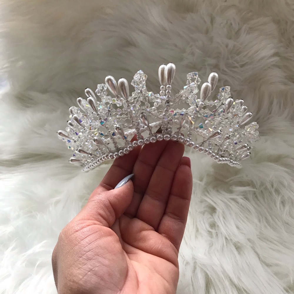 👑🥂💍 👰🏻HOST PICK VINTAGE WEDDING CROWN 👑🥂💍 - Picture 6 of 9